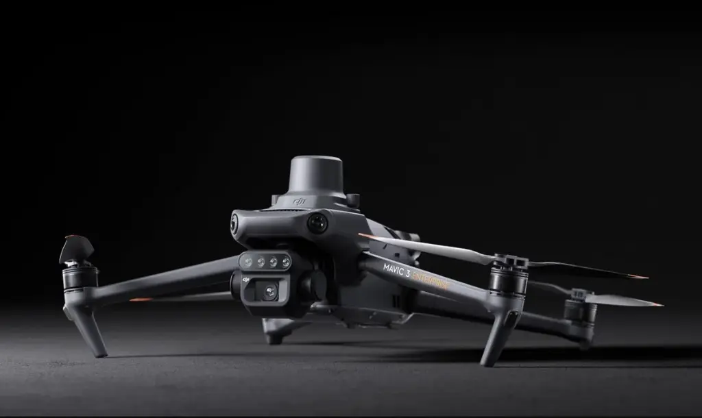 dji-mavic-3m-multispectral-drone-cp-en-00000444-01-dji-560.webp